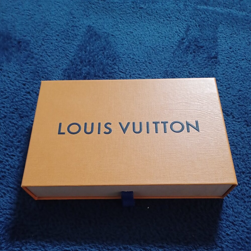 Louis Vuitton Box *New